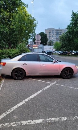 Hyundai Sonata cena 16605 przebieg: 295000, rok produkcji 2006 z Warszawa małe 16